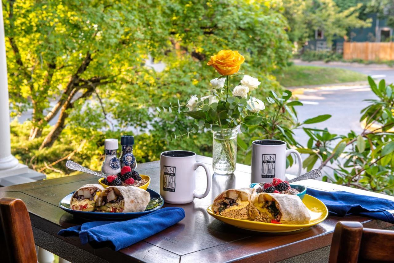 Inn At The Gorge Hood River Bagian luar foto