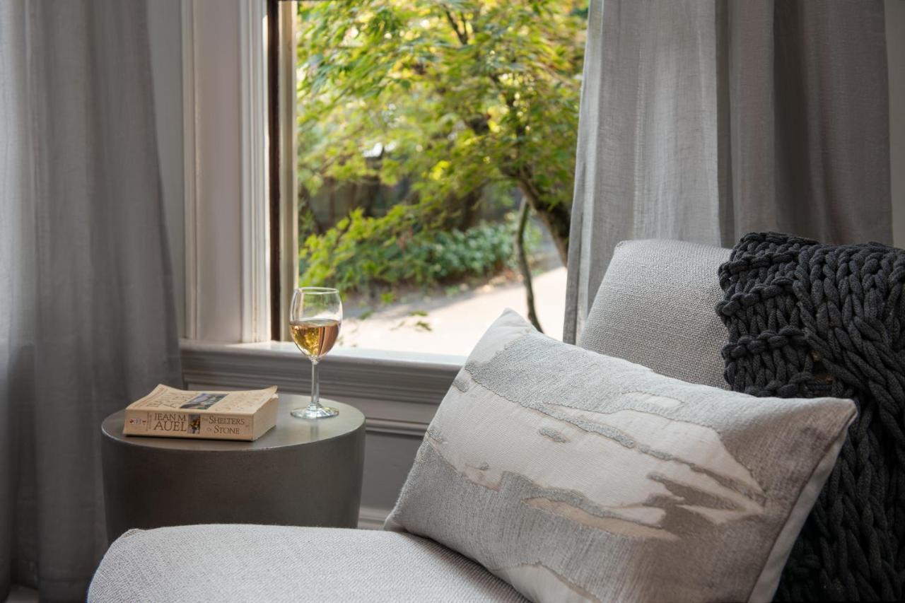 Inn At The Gorge Hood River Bagian luar foto